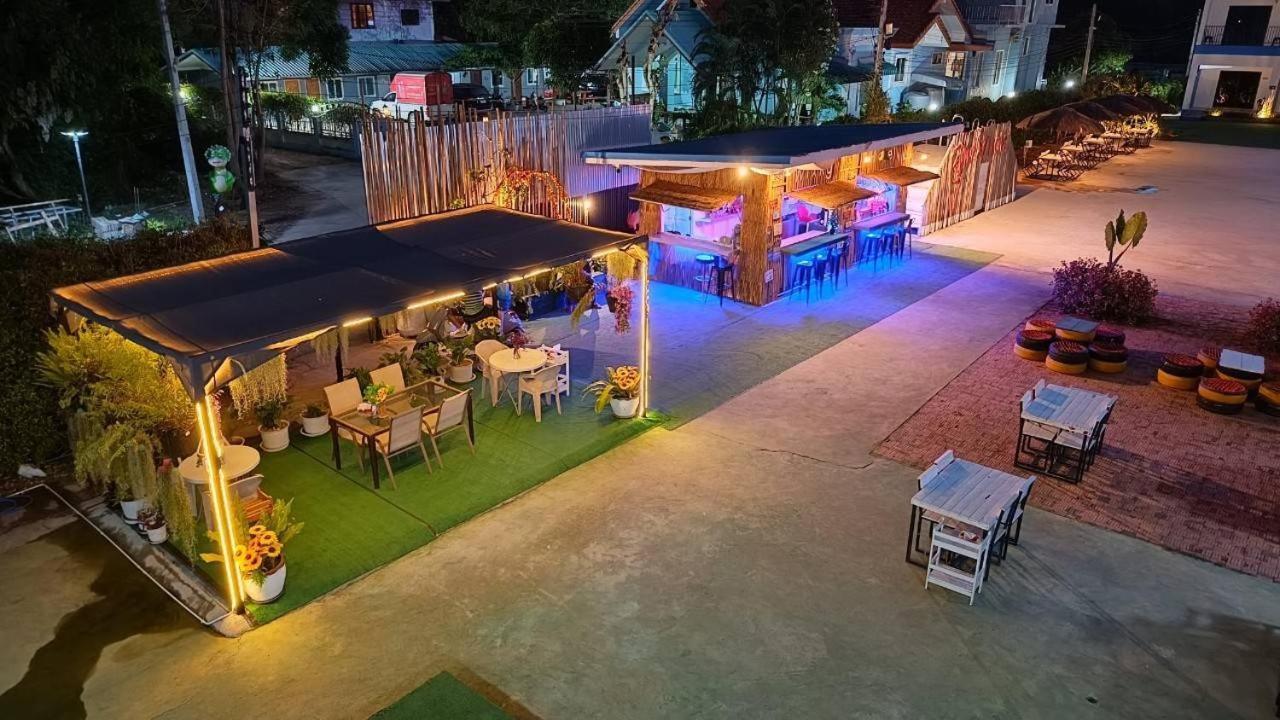 Wixky Hotel 廊开 外观 照片