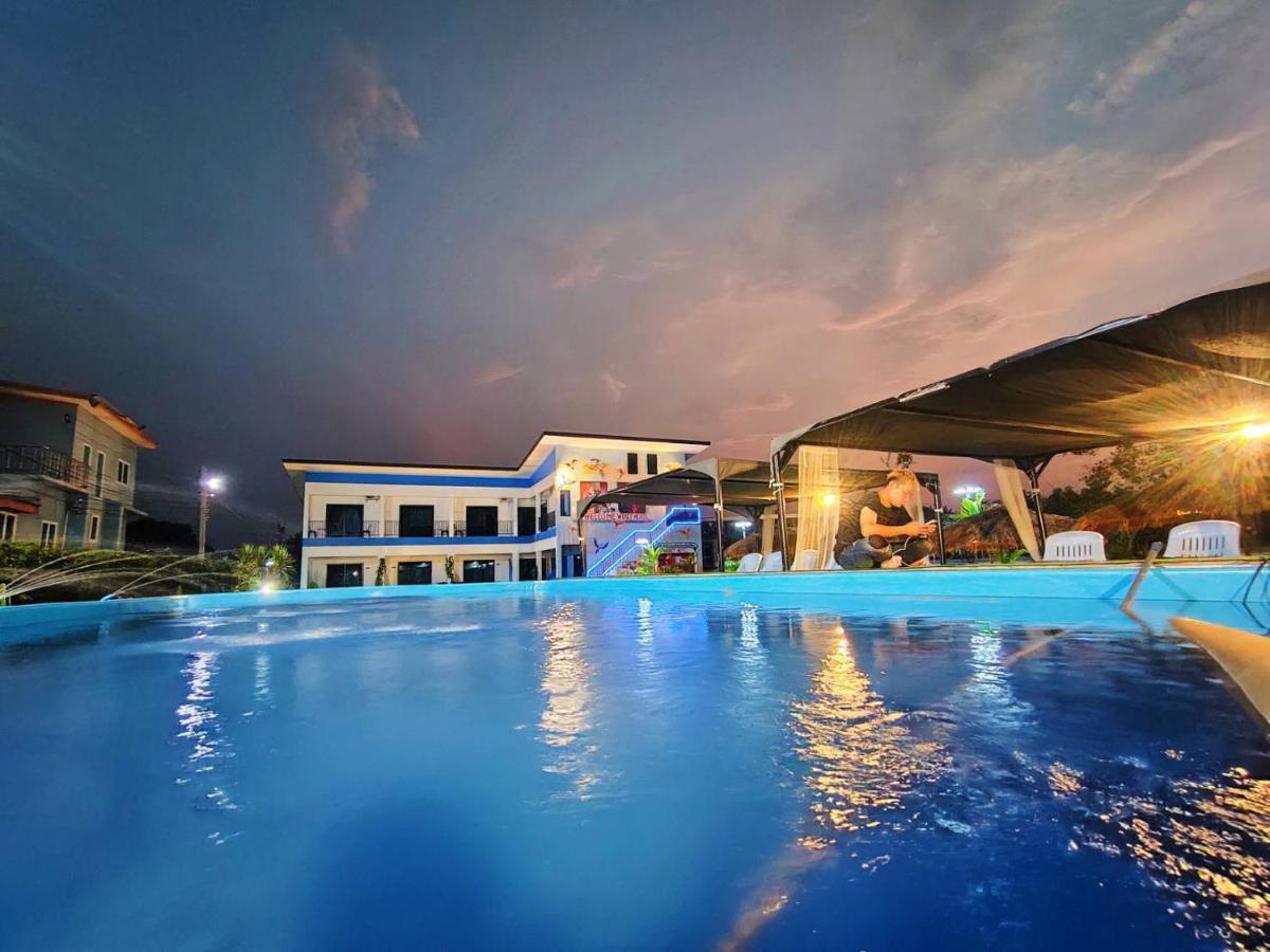 Wixky Hotel 廊开 外观 照片